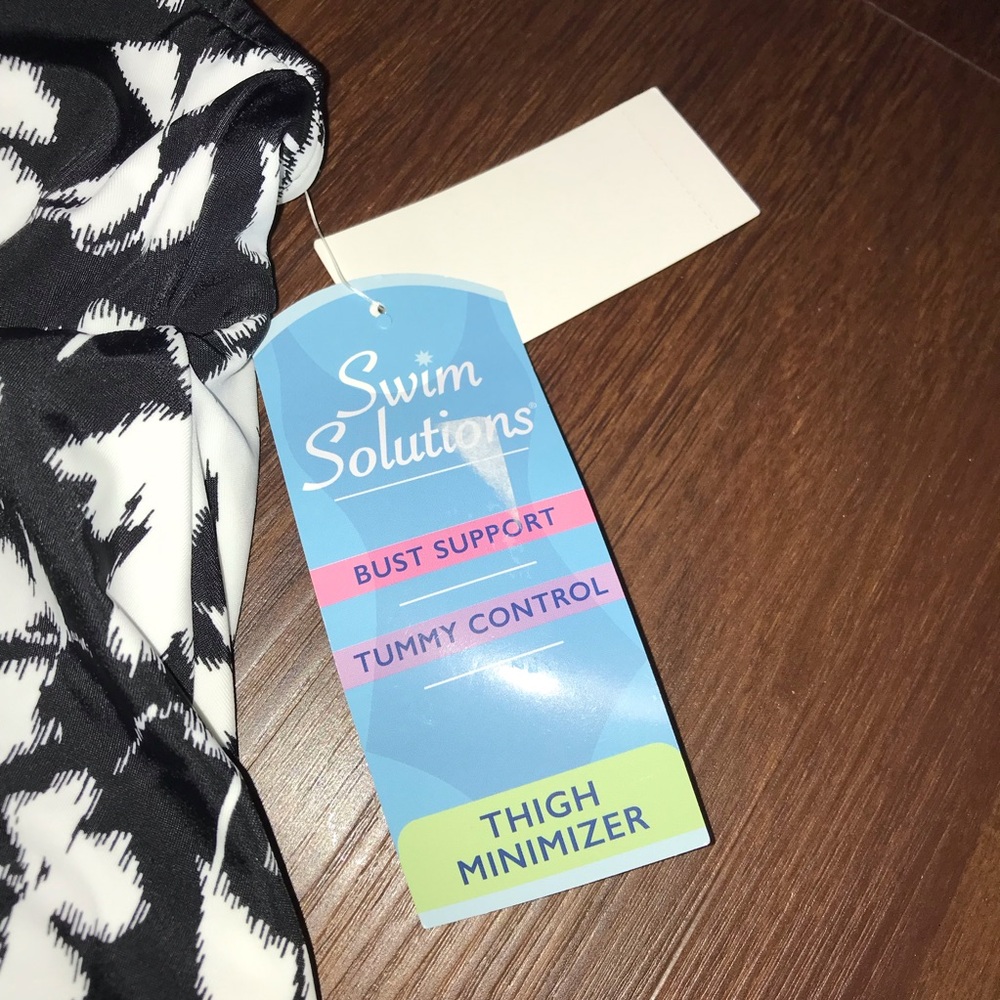 Swim Solutions Tummy-Control Fly Away Swim Dress NWT - Picture 2 of 10